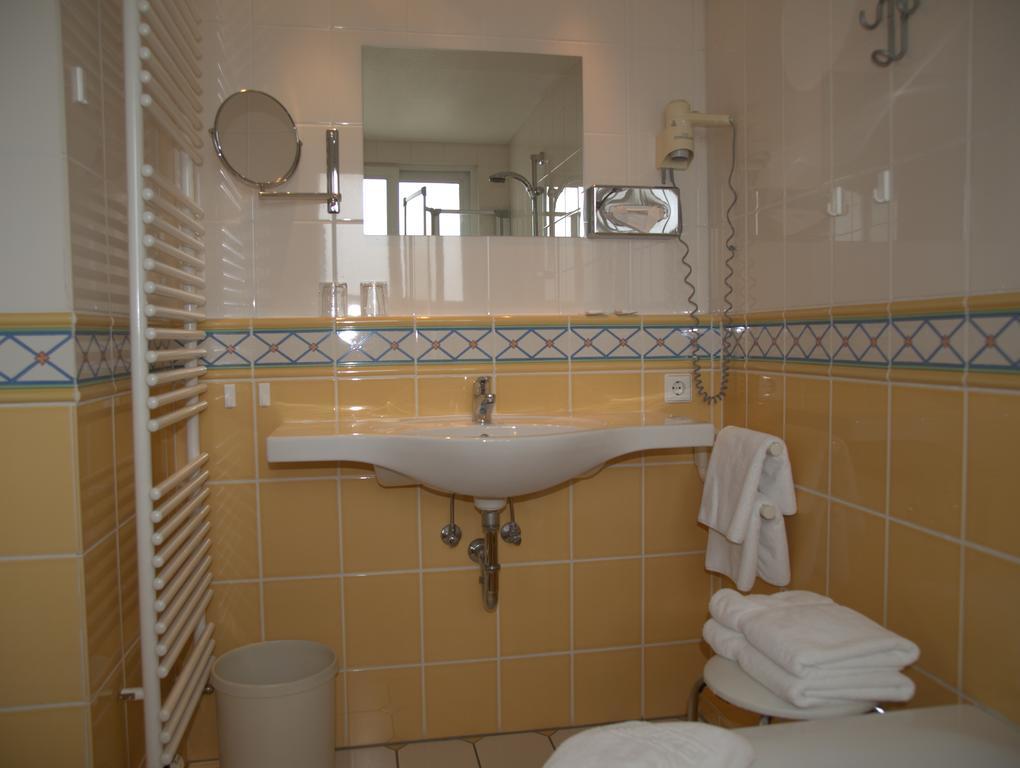 Hotel Alpenblick Garni 위버링겐 객실 사진